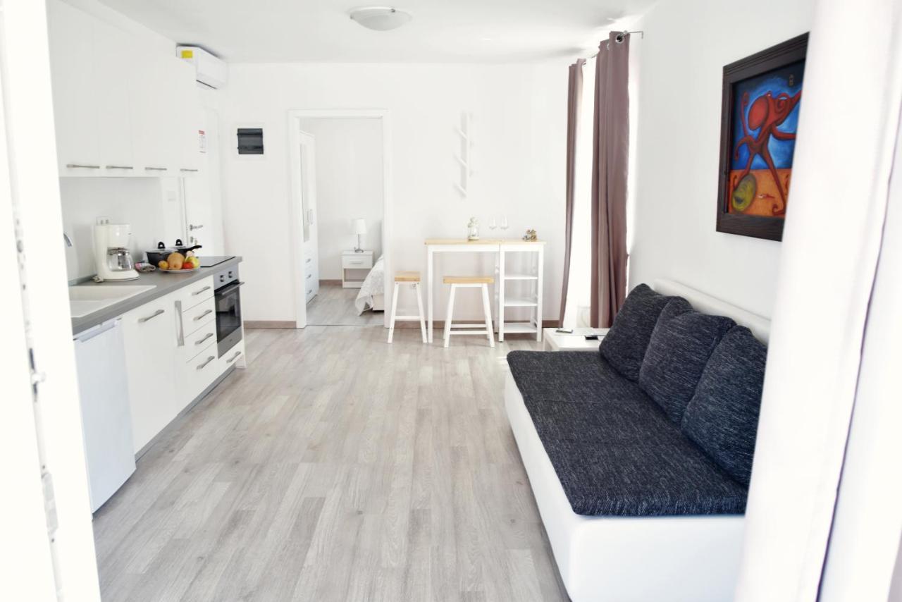 Rab Apartments Aurora Rab Town Kültér fotó