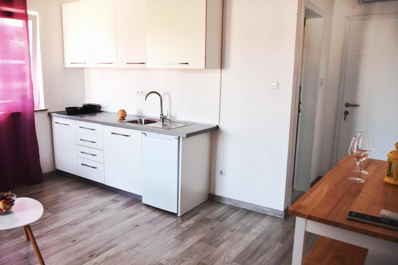 Rab Apartments Aurora Rab Town Kültér fotó
